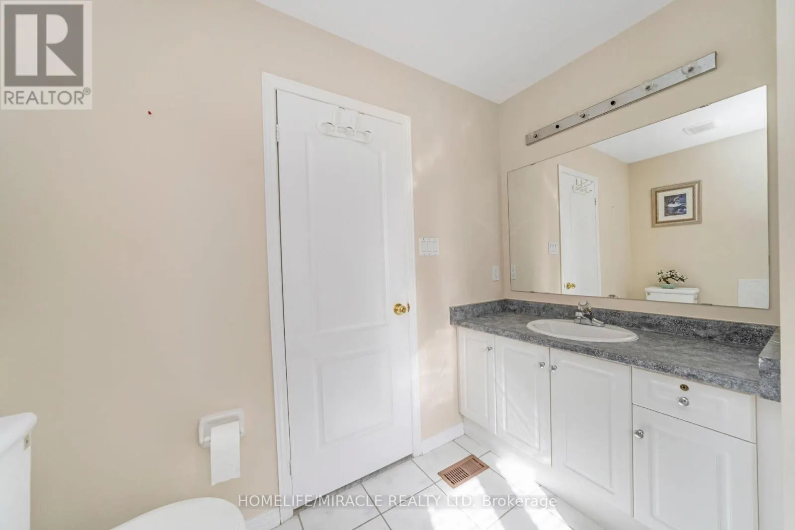 17 MAINARD CRESCENT