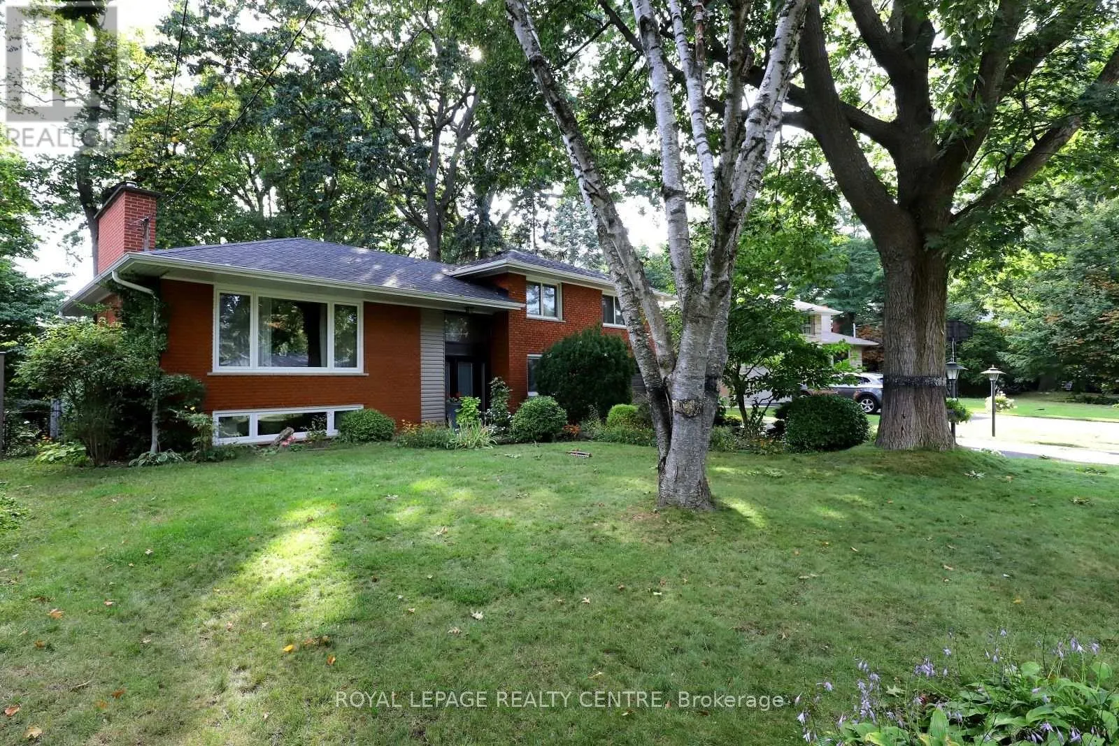 3338 ENNISKILLEN CIRCLE
