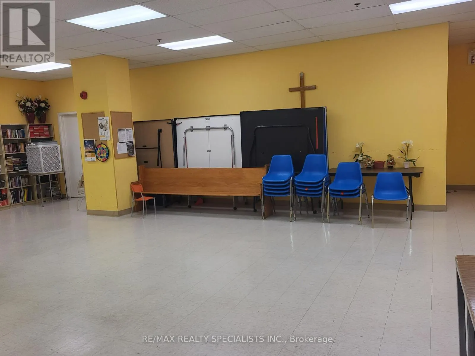 320 - 1550 SOUTH GATEWAY ROAD