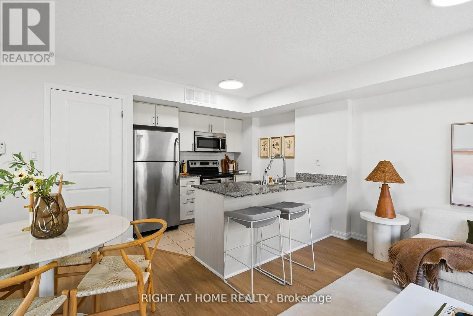 229 - 11 FOUNDRY AVENUE