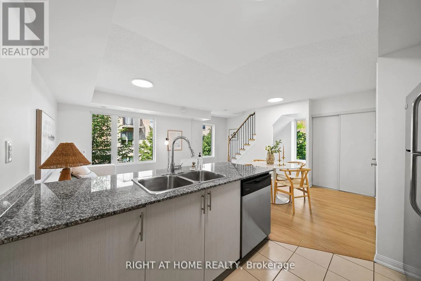 229 - 11 FOUNDRY AVENUE