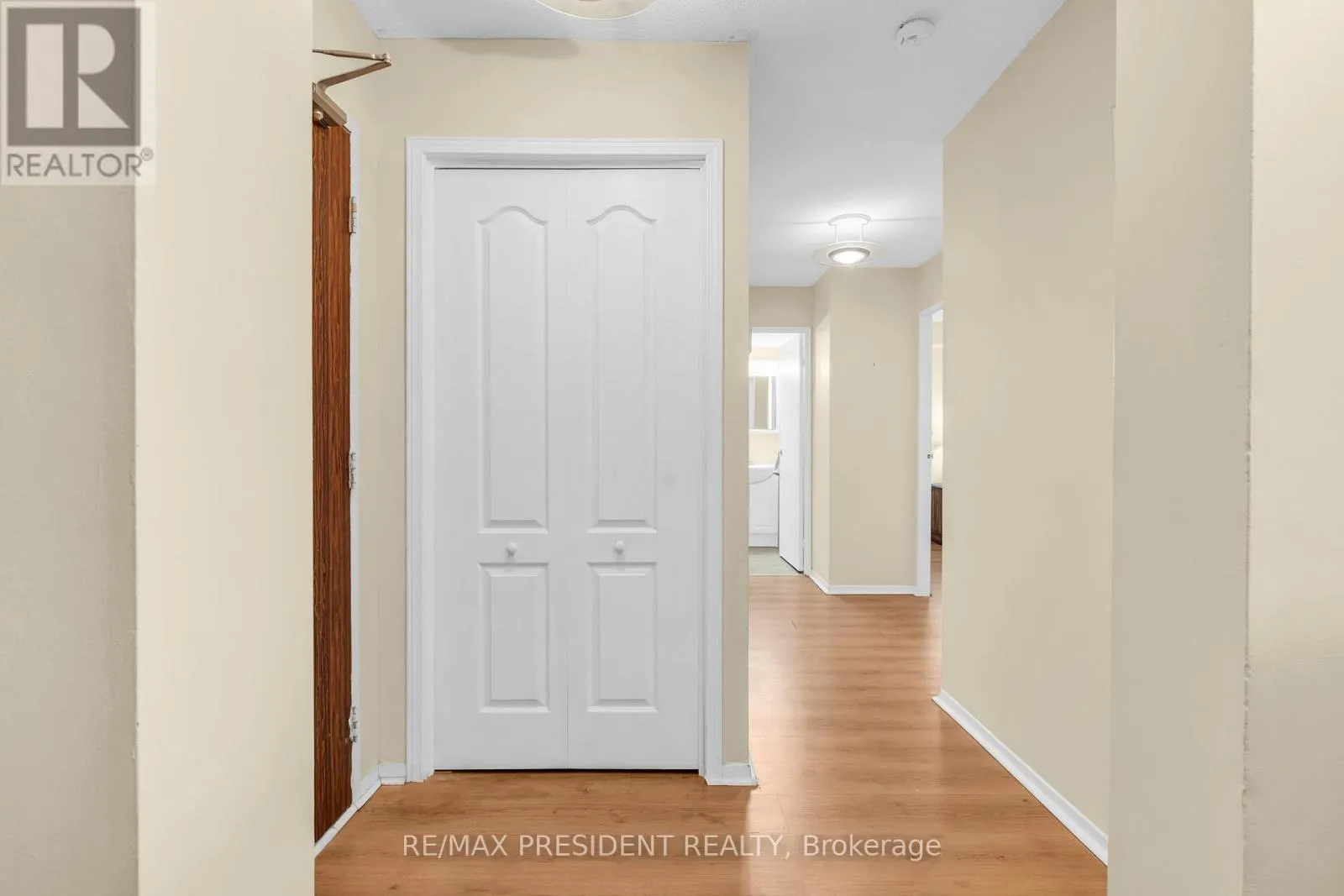 1408 - 21 KNIGHTSBRIDGE ROAD