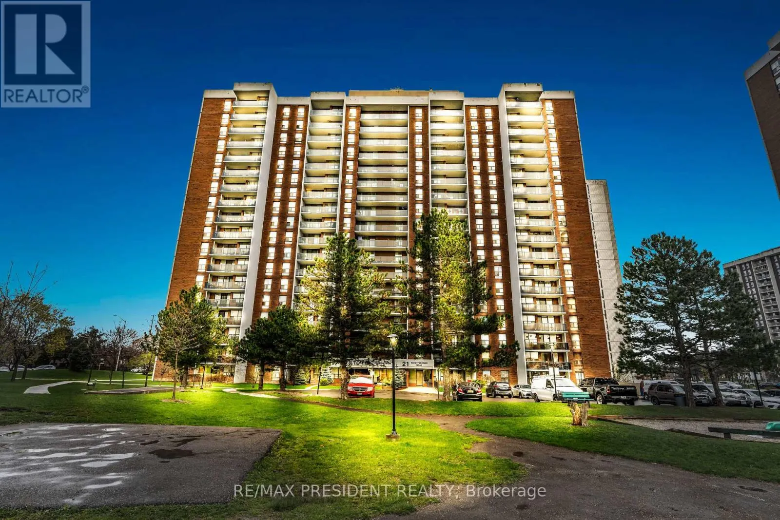 1408 - 21 KNIGHTSBRIDGE ROAD