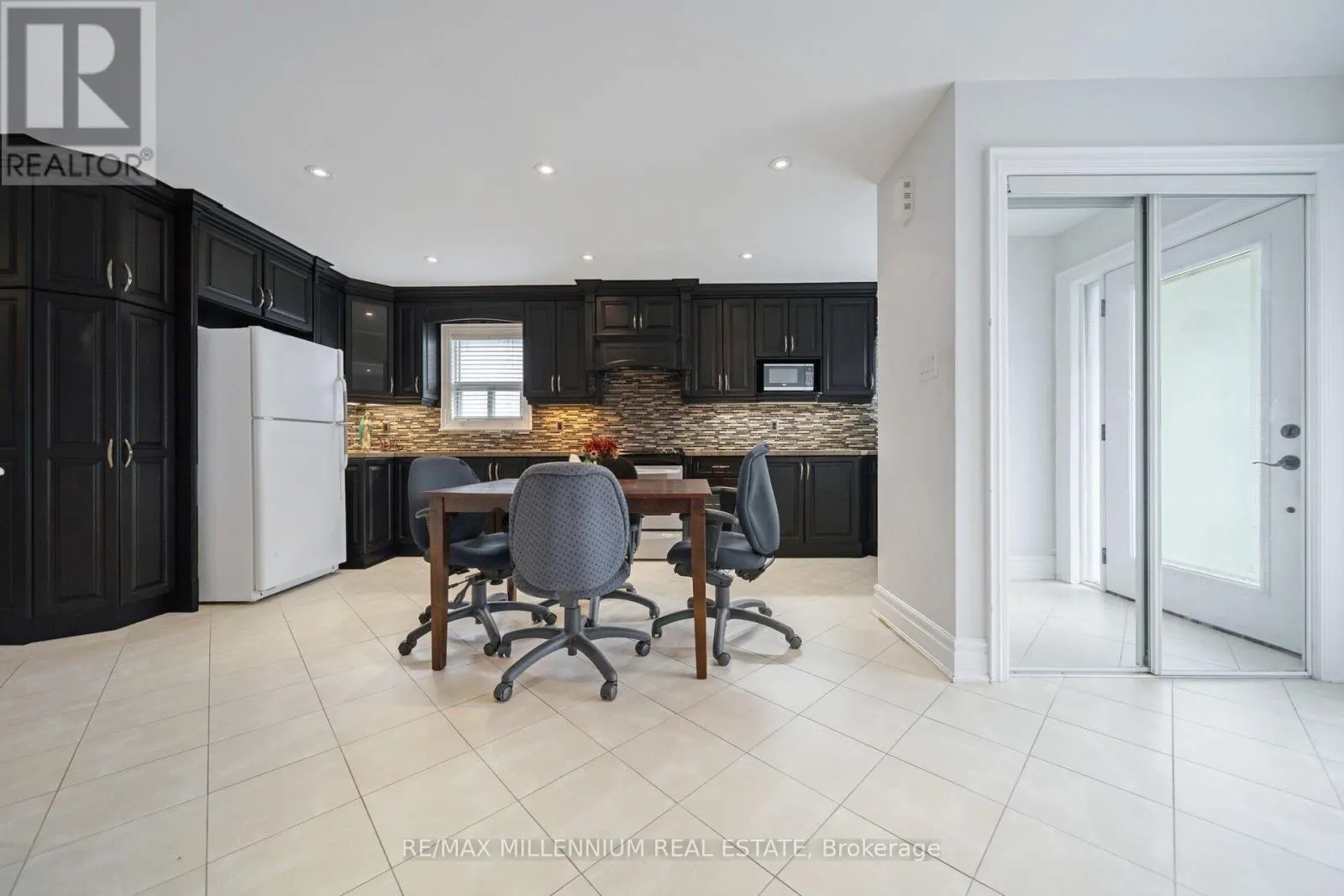 226 FALSTAFF AVENUE