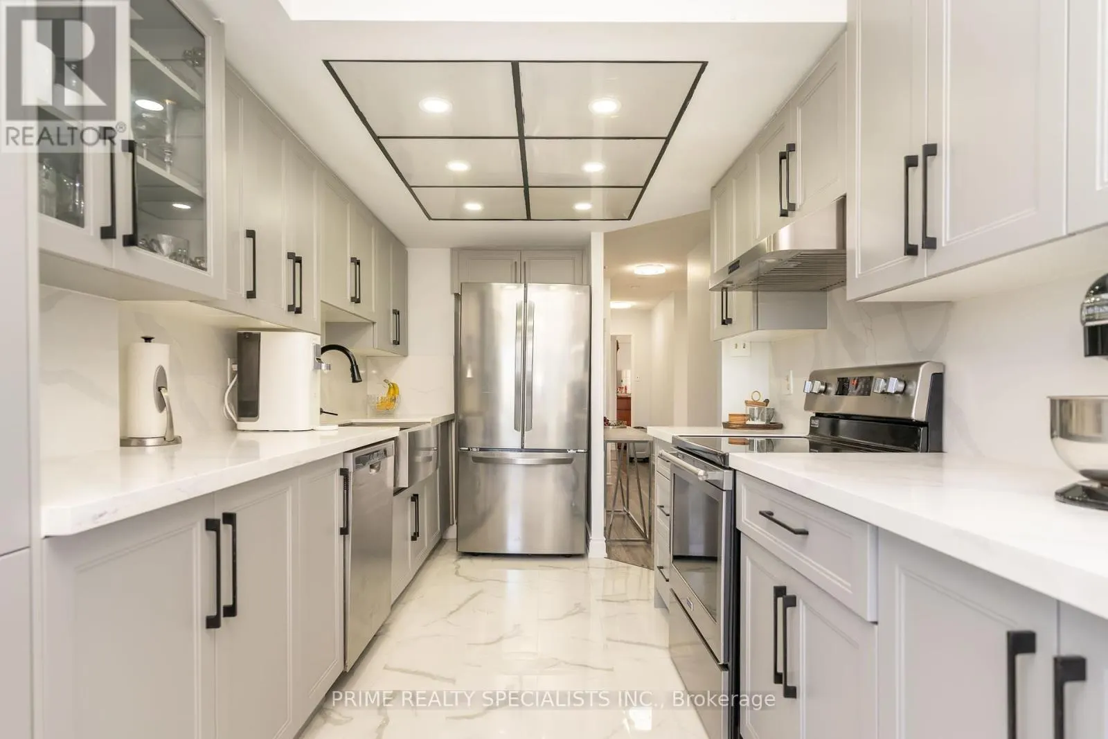 611 - 26 HANOVER ROAD