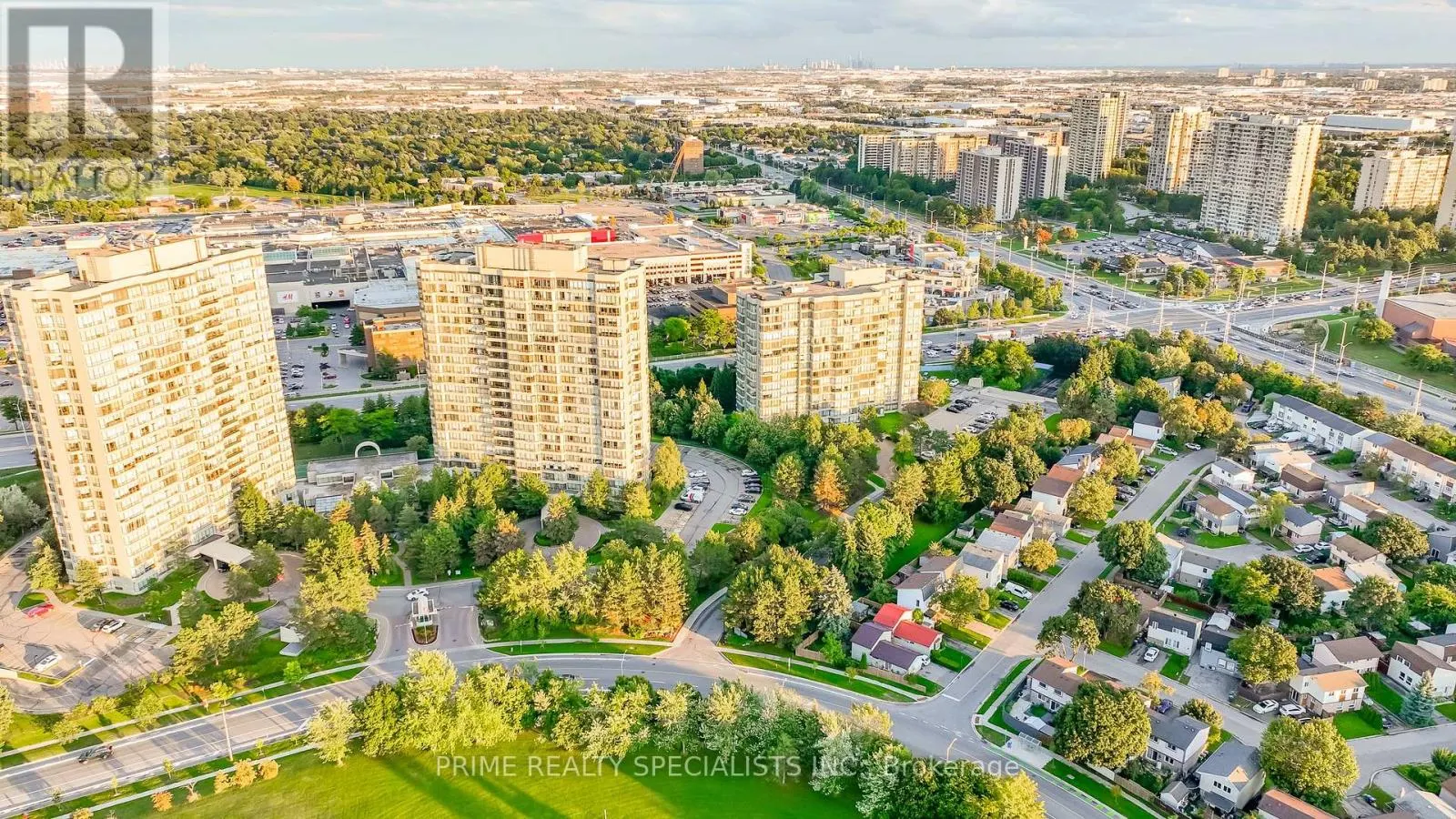 611 - 26 HANOVER ROAD
