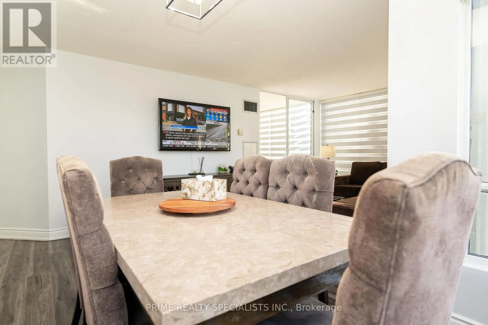 611 - 26 HANOVER ROAD