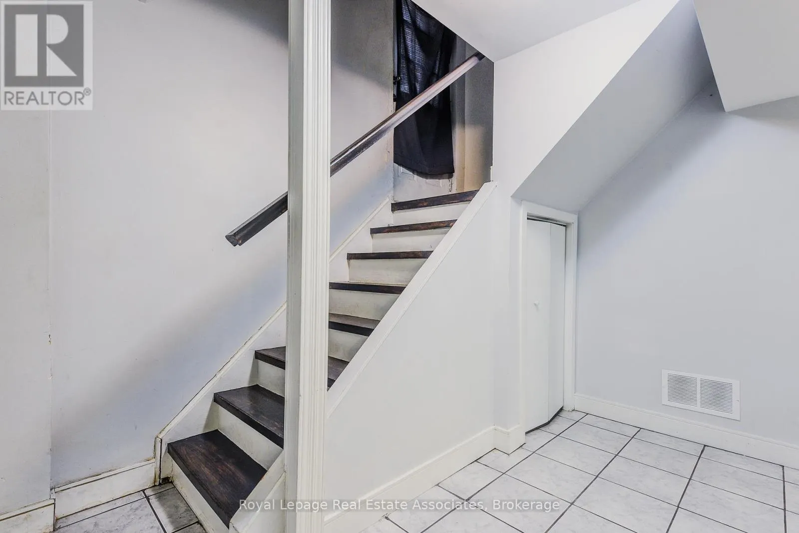 631 ASHPRIOR AVENUE