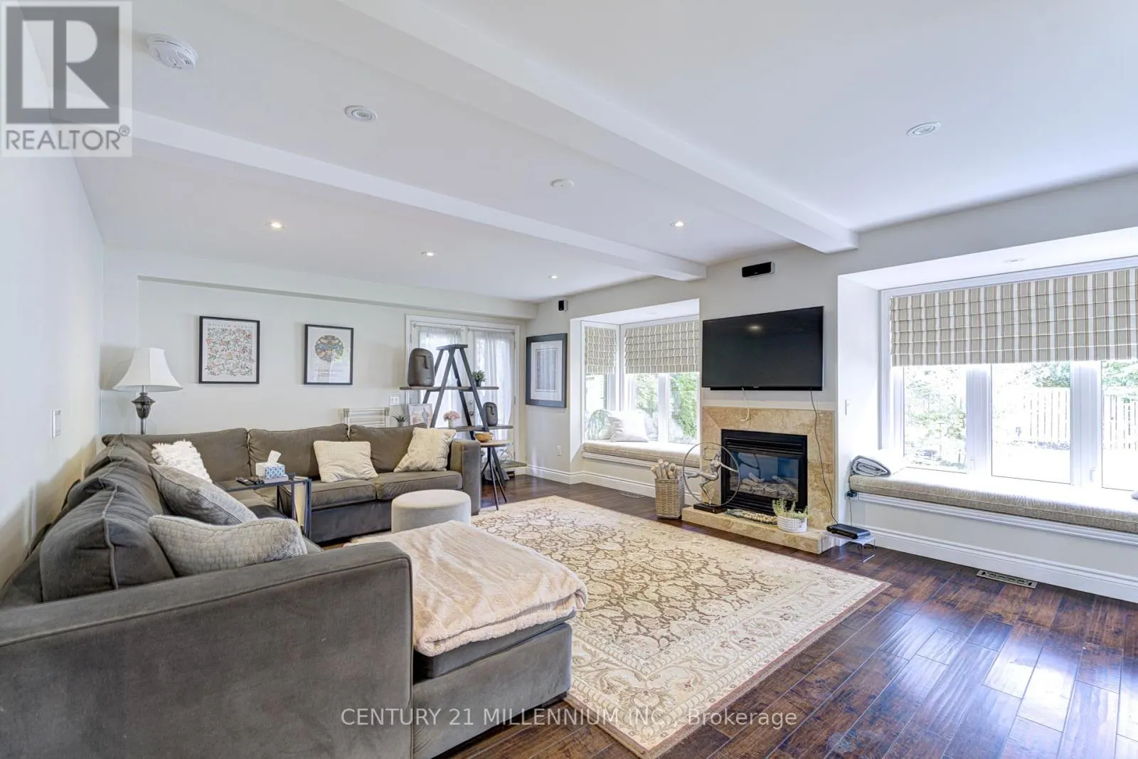 17 EVESHAM CRESCENT