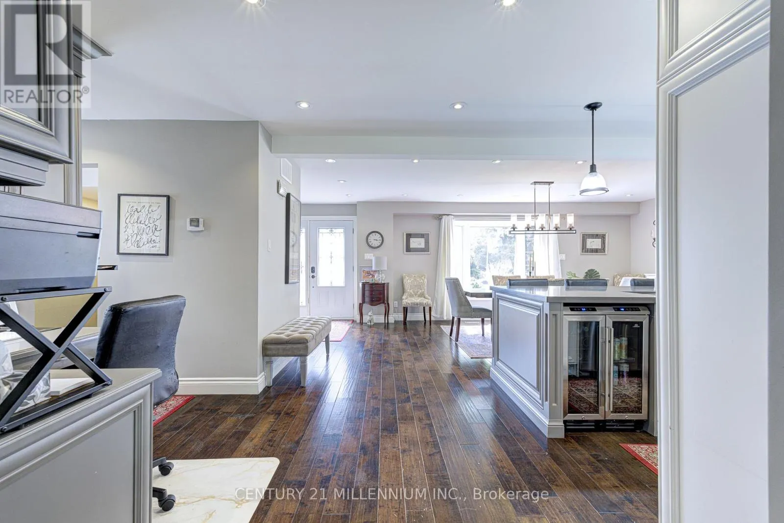 17 EVESHAM CRESCENT