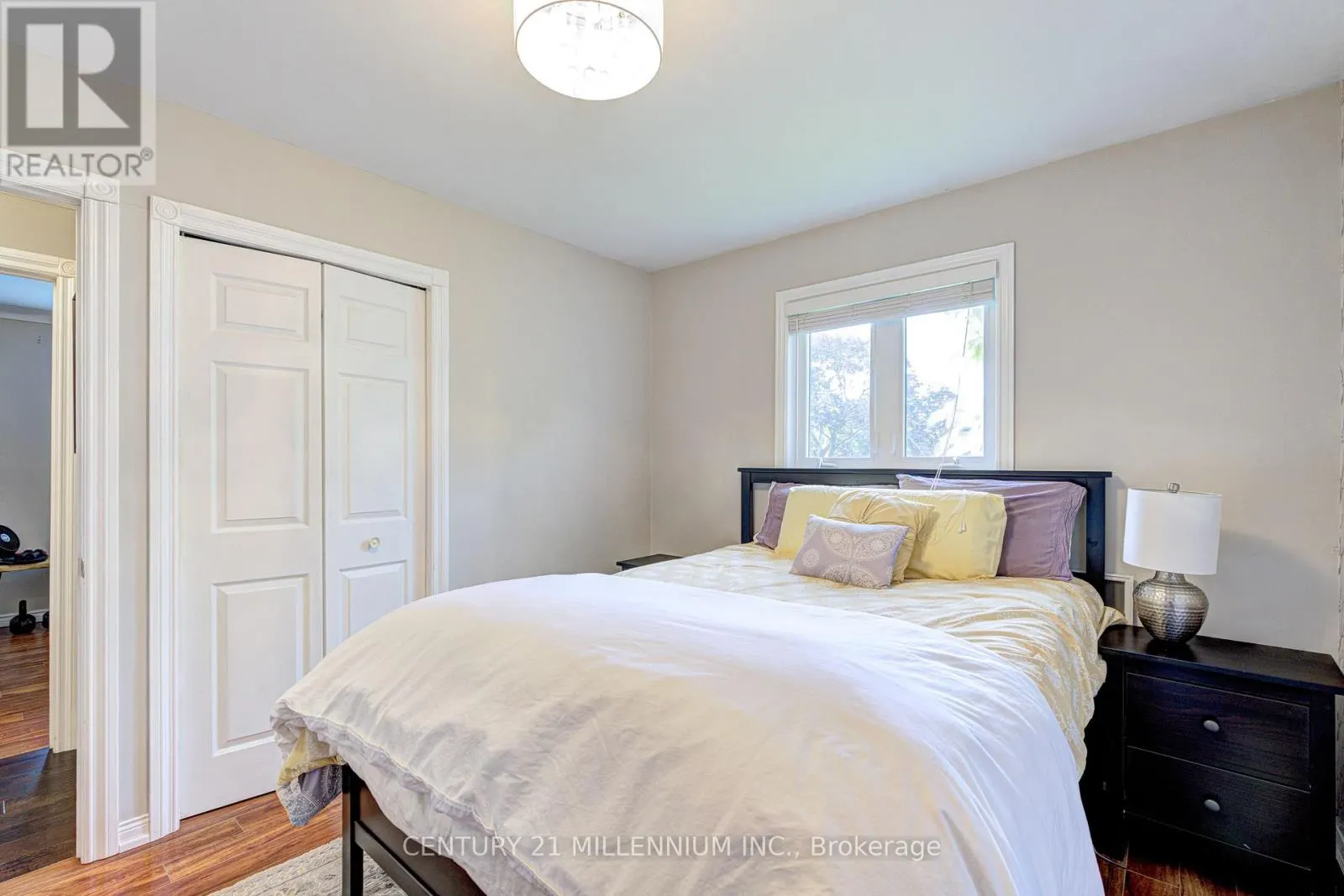 17 EVESHAM CRESCENT