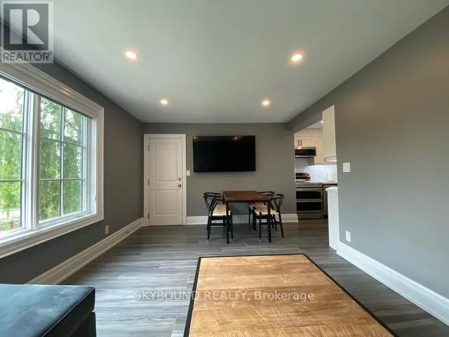 2 - 163 RIVERSIDE DRIVE