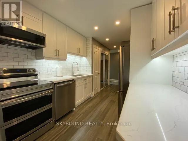 2 - 163 RIVERSIDE DRIVE