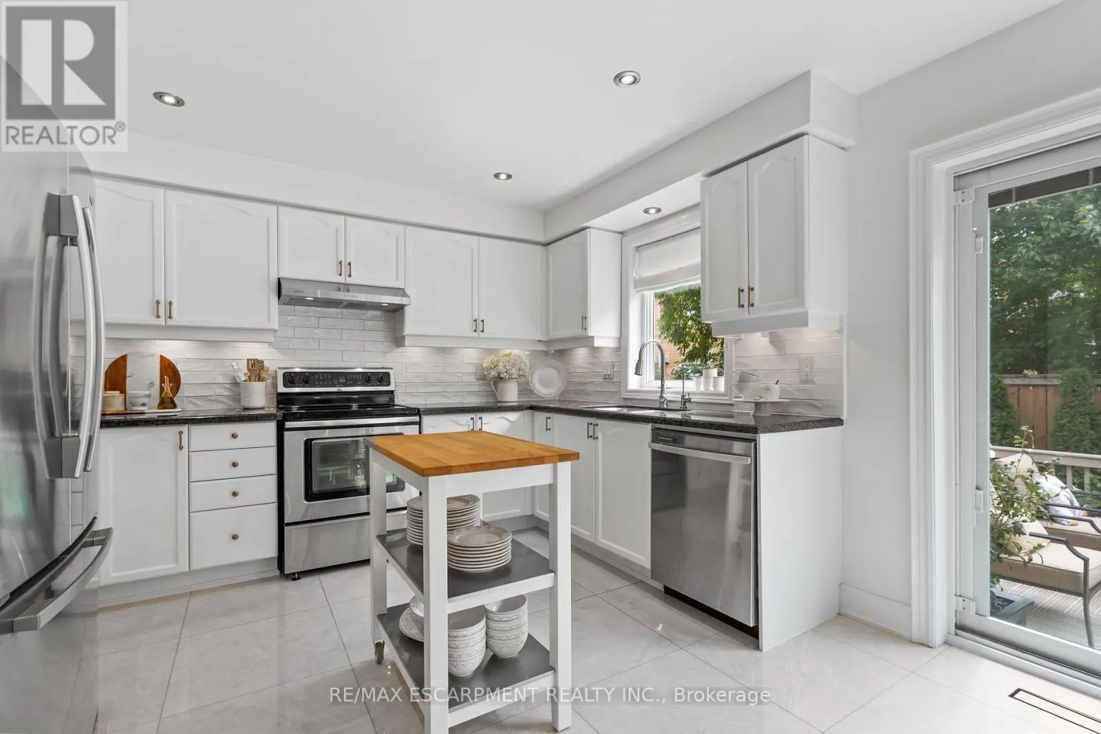 2306 BANKSIDE DRIVE