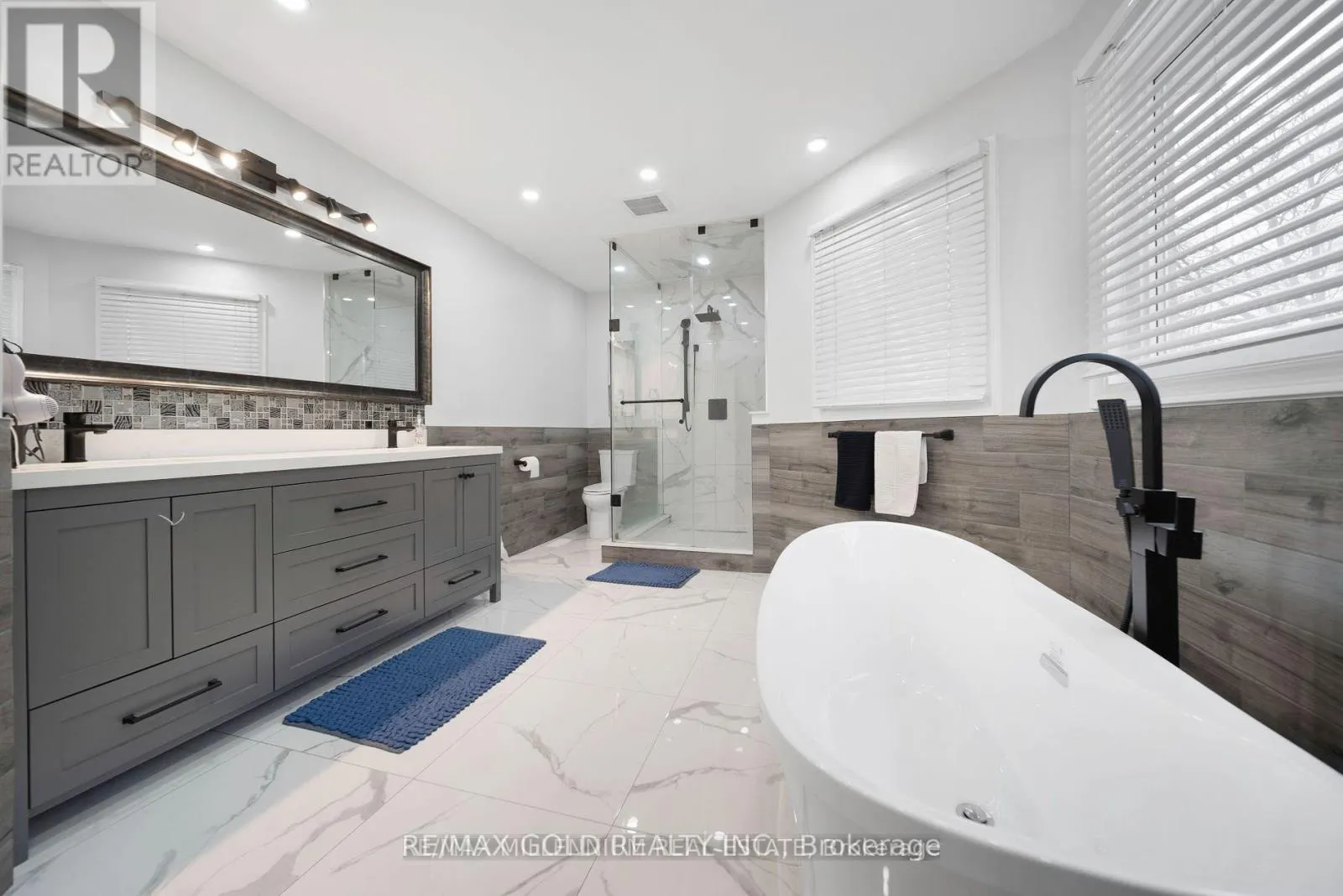 22 BLACKWELL PLACE