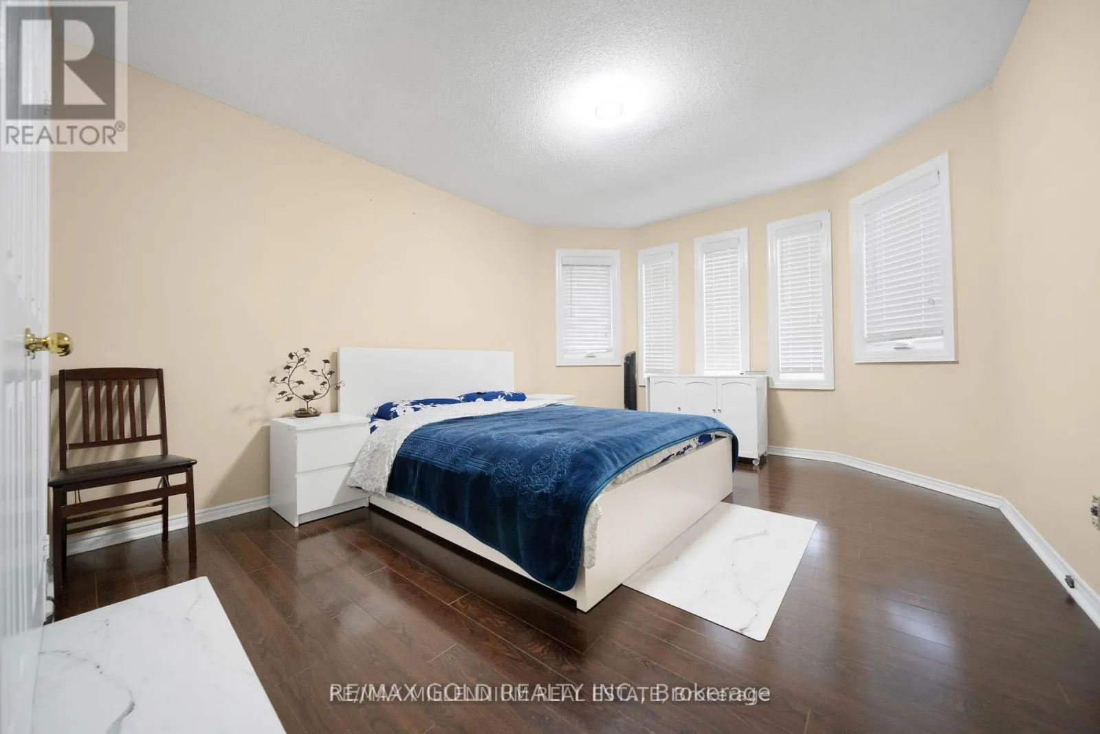 22 BLACKWELL PLACE