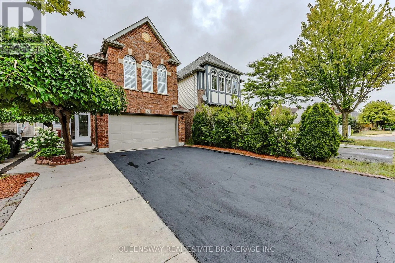 12 DANDELION ROAD