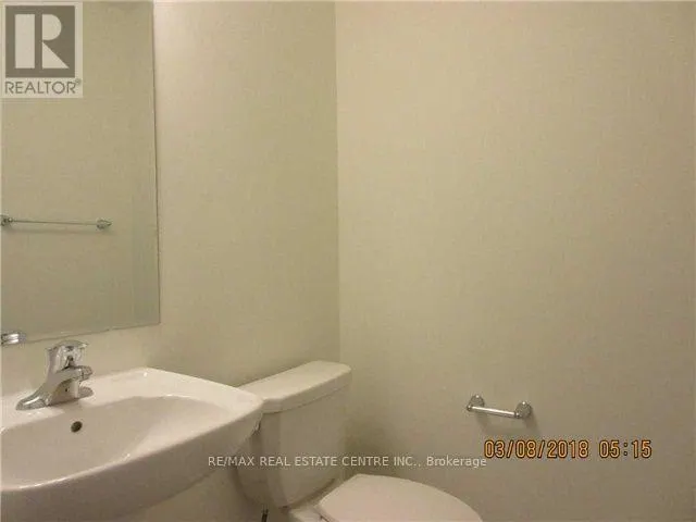 582 LAKING TERRACE
