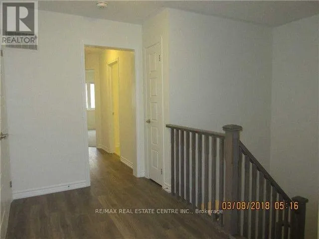582 LAKING TERRACE