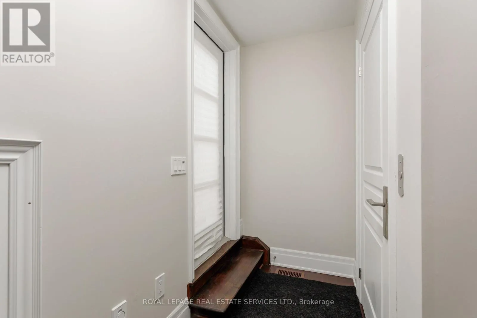 251 HANOVER STREET