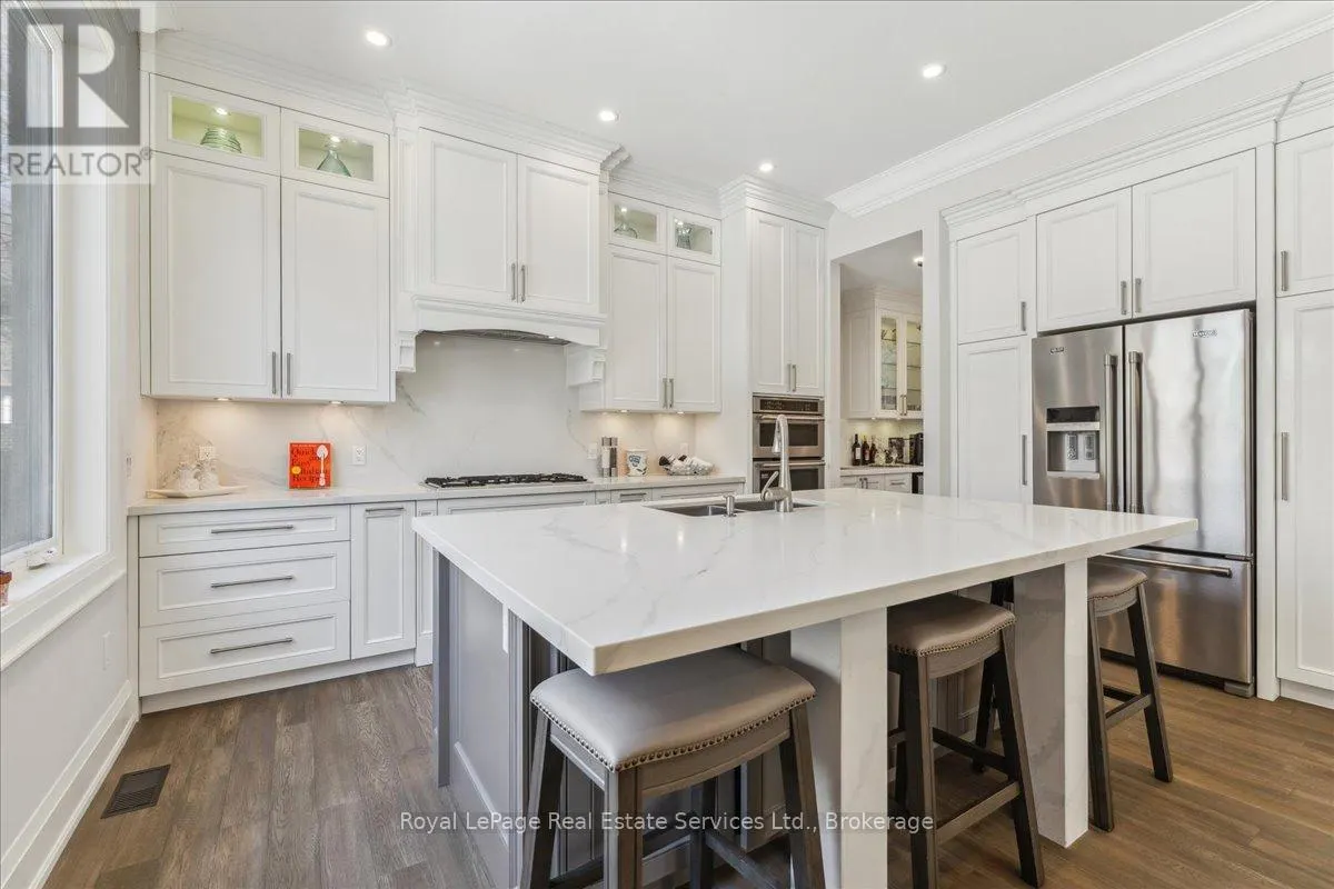 1211 PINEGROVE ROAD