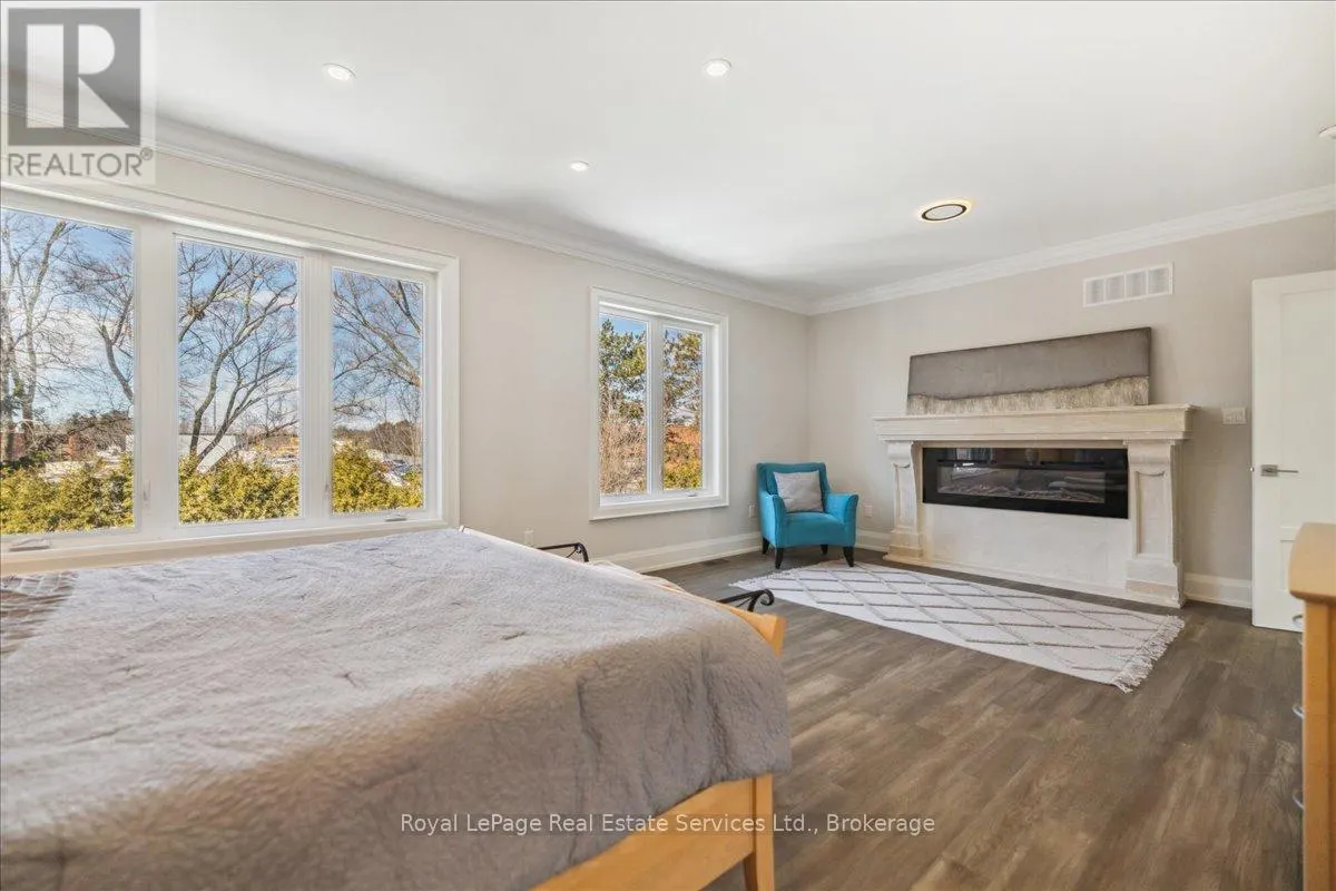 1211 PINEGROVE ROAD