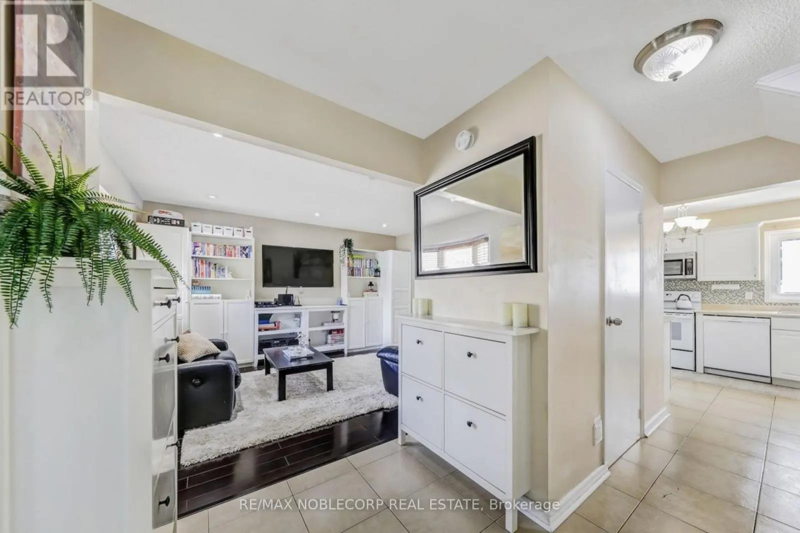 30 MAYBERRY COURT