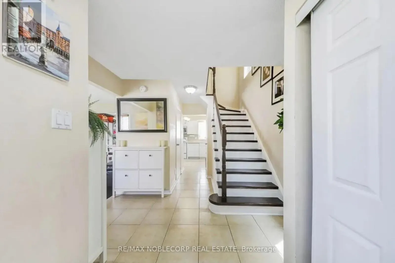 30 MAYBERRY COURT