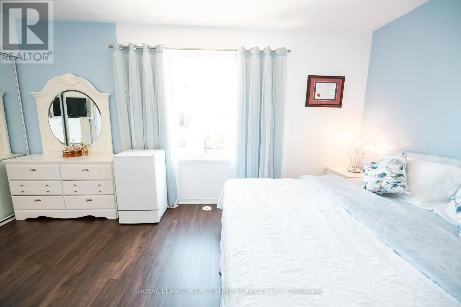 102 - 3108 EGLINTON AVENUE W
