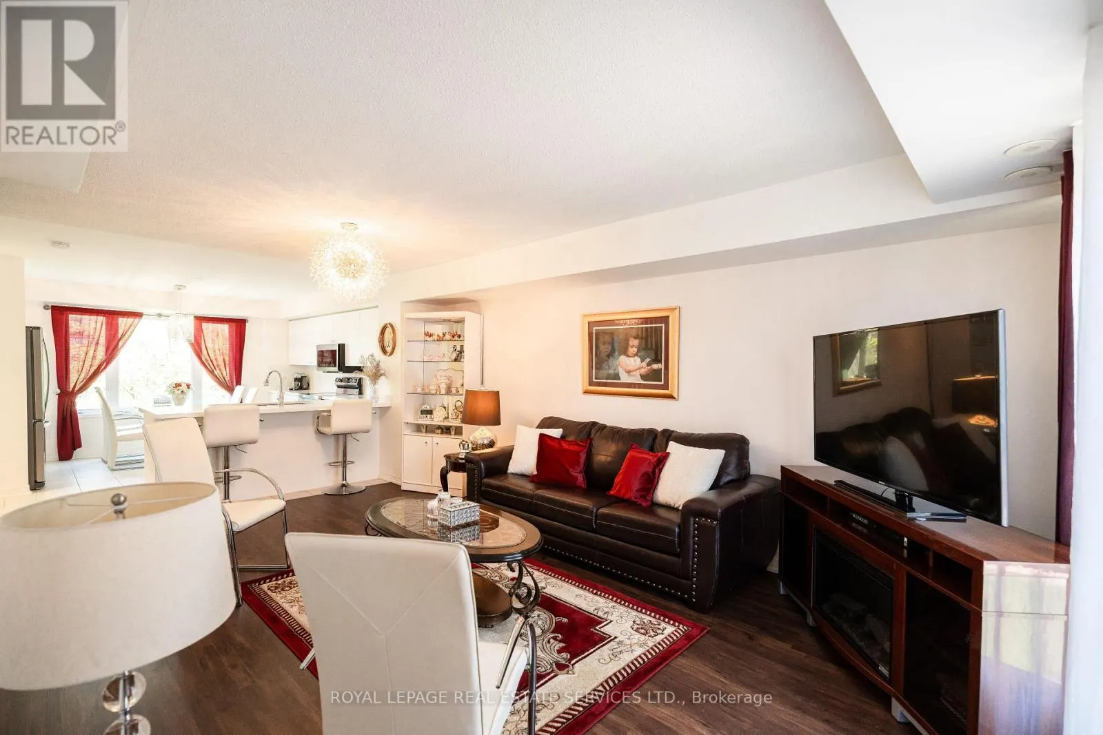 102 - 3108 EGLINTON AVENUE W
