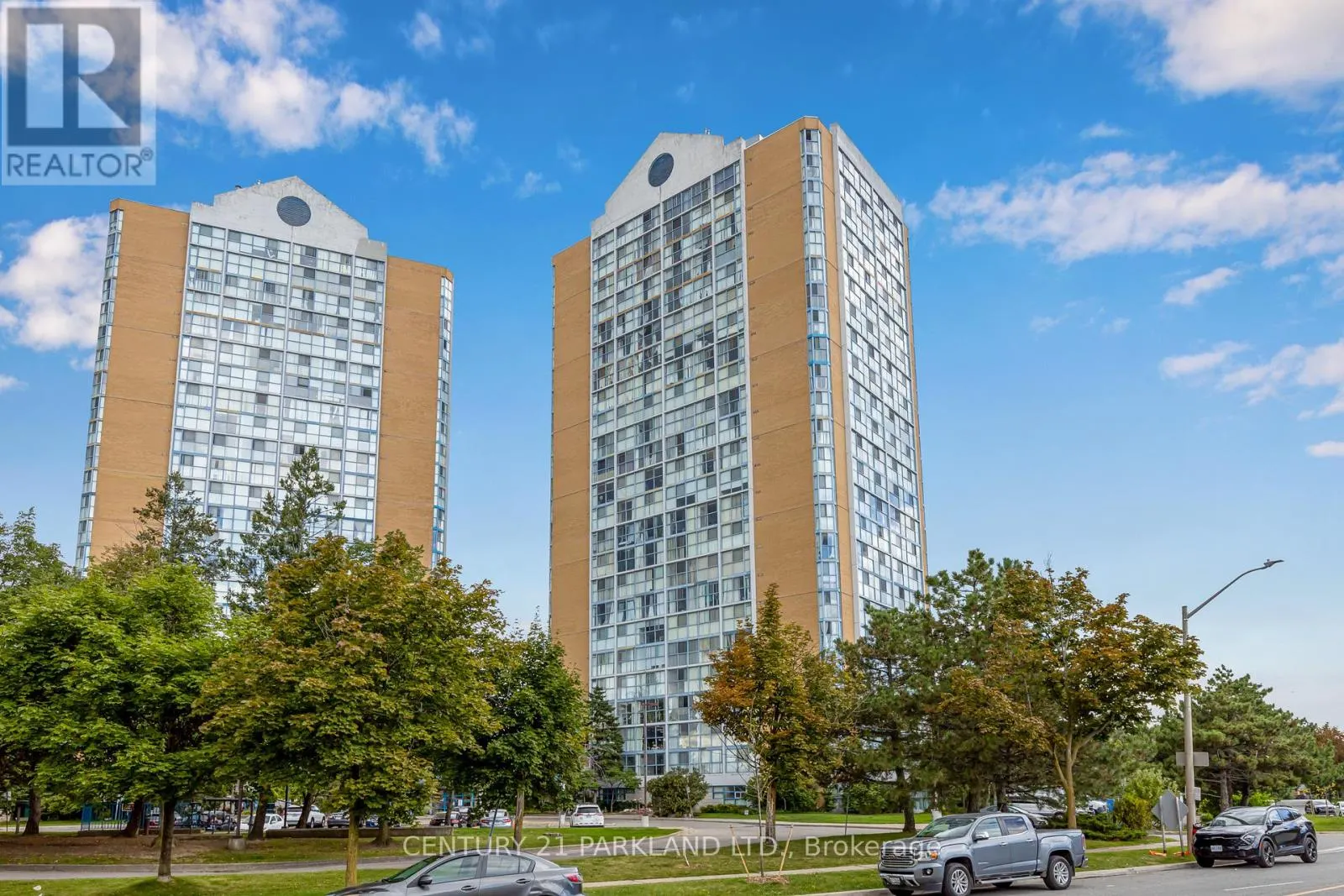 112 - 35 TRAILWOOD DRIVE