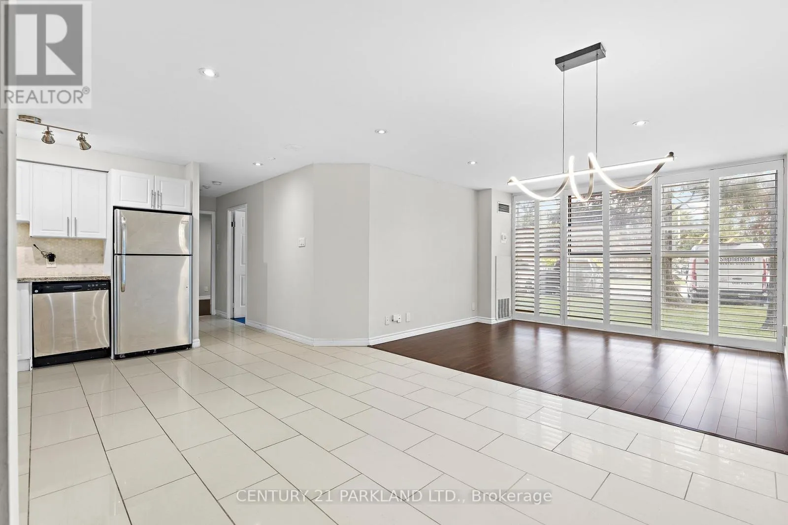 112 - 35 TRAILWOOD DRIVE
