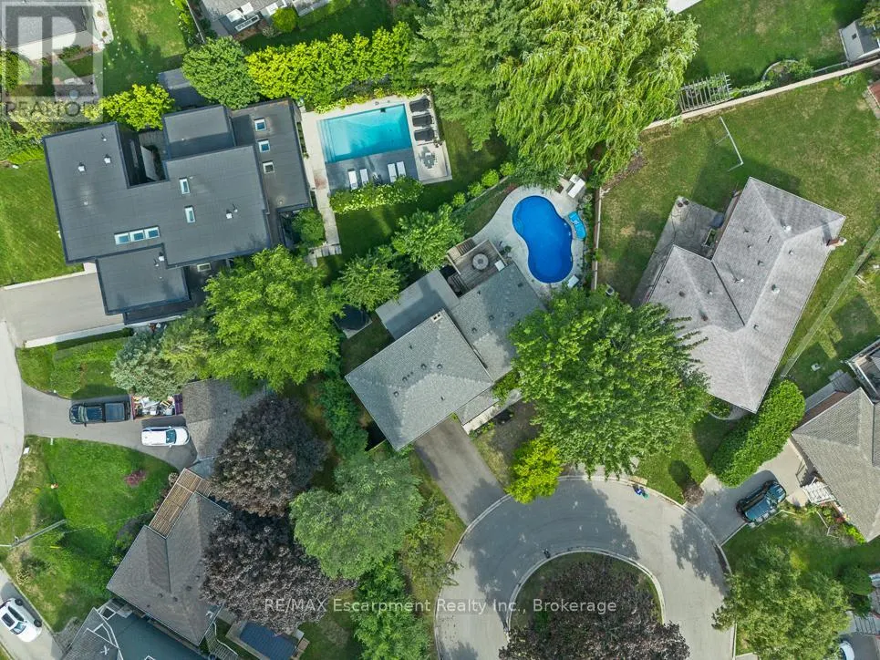 231 SOUTHWOOD COURT