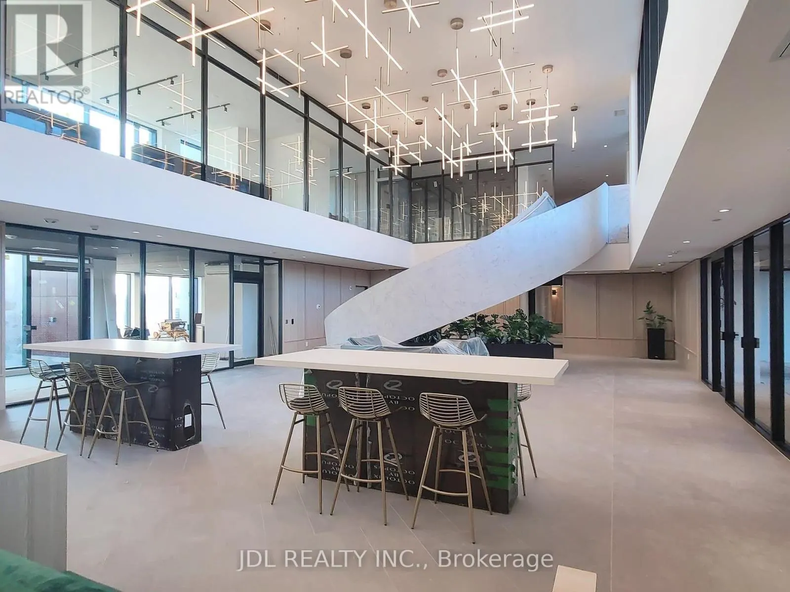 309 - 3079 TRAFALGAR ROAD E