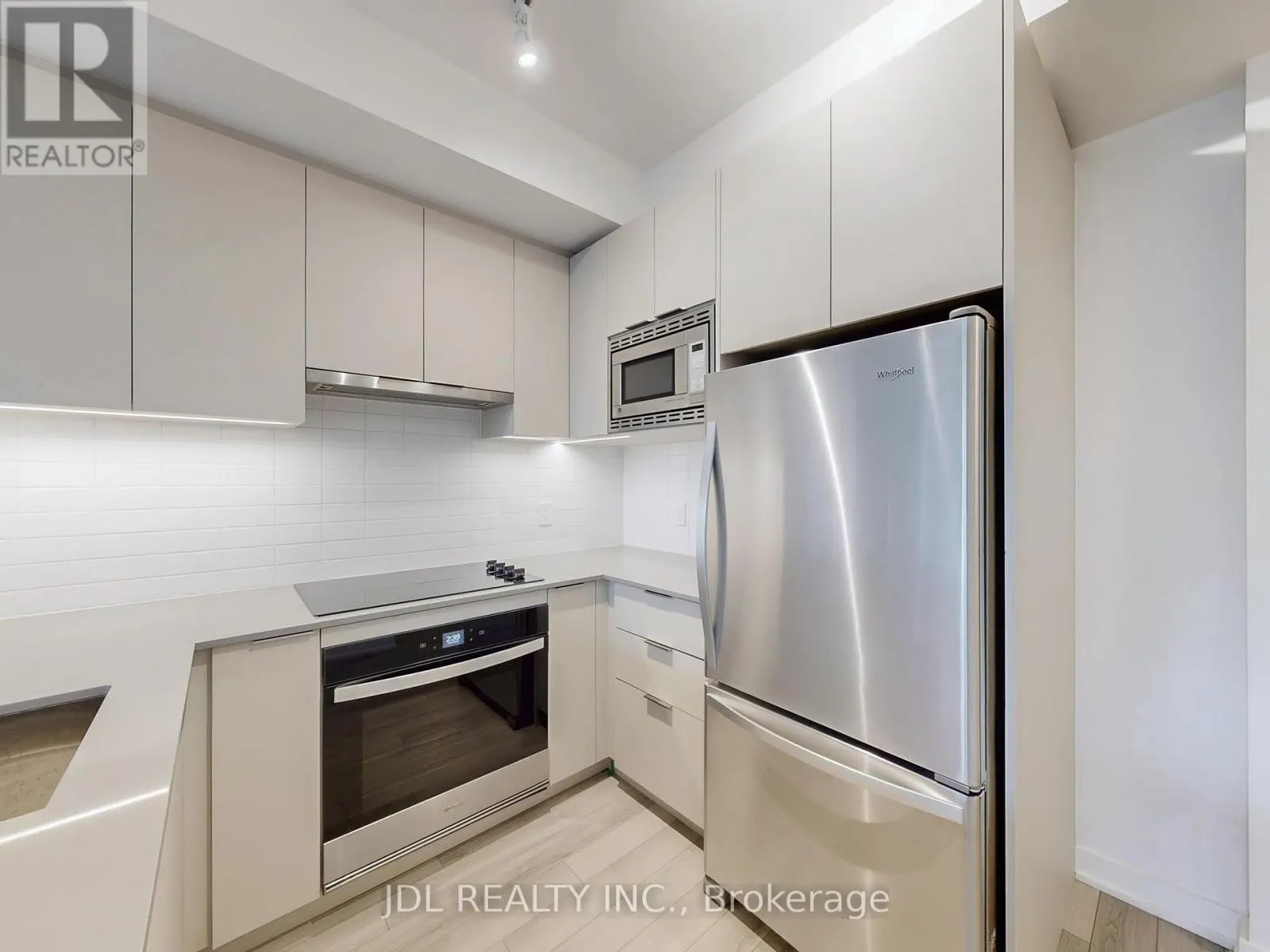 309 - 3079 TRAFALGAR ROAD E