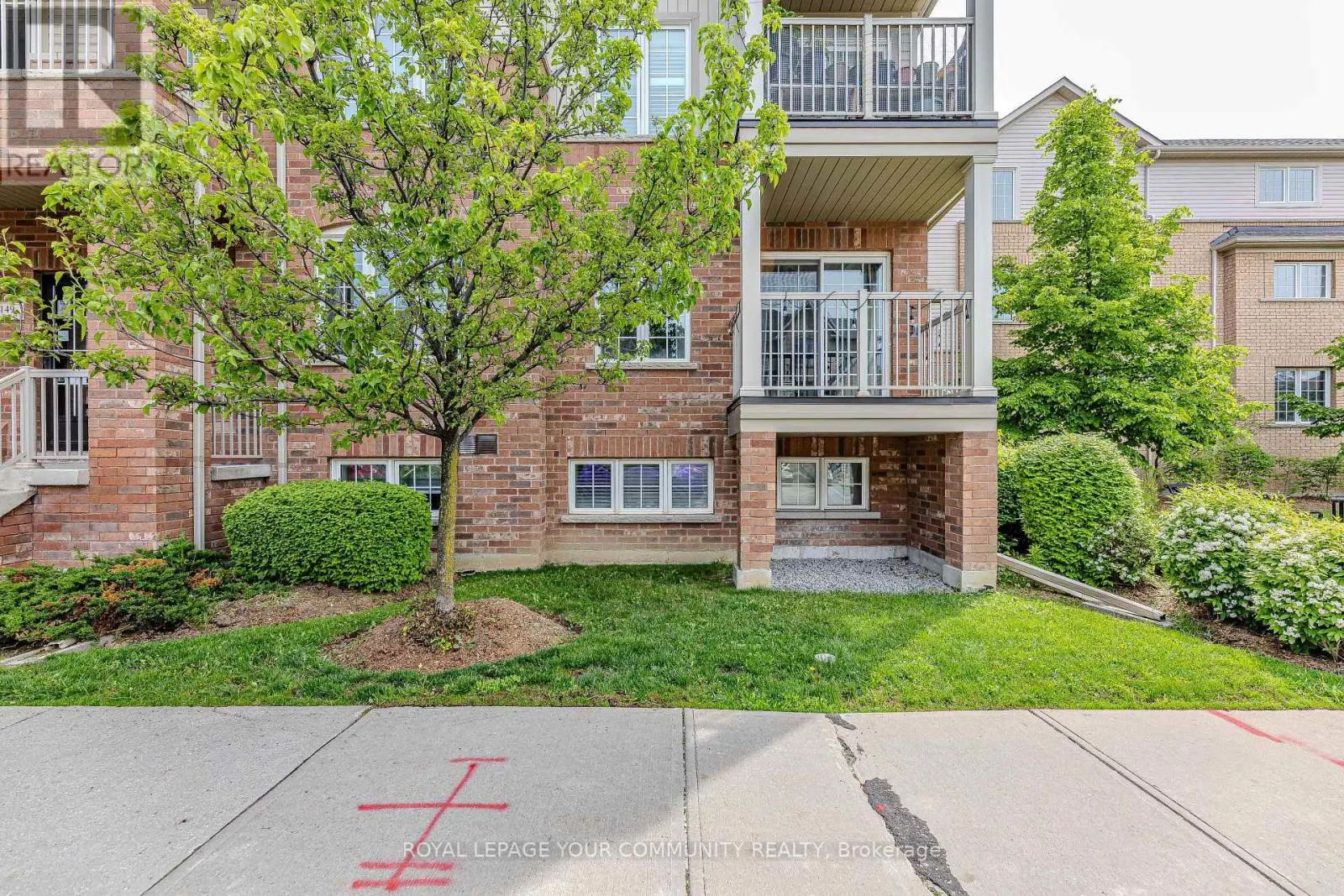 5 - 149 ISAAC DEVINS BOULEVARD