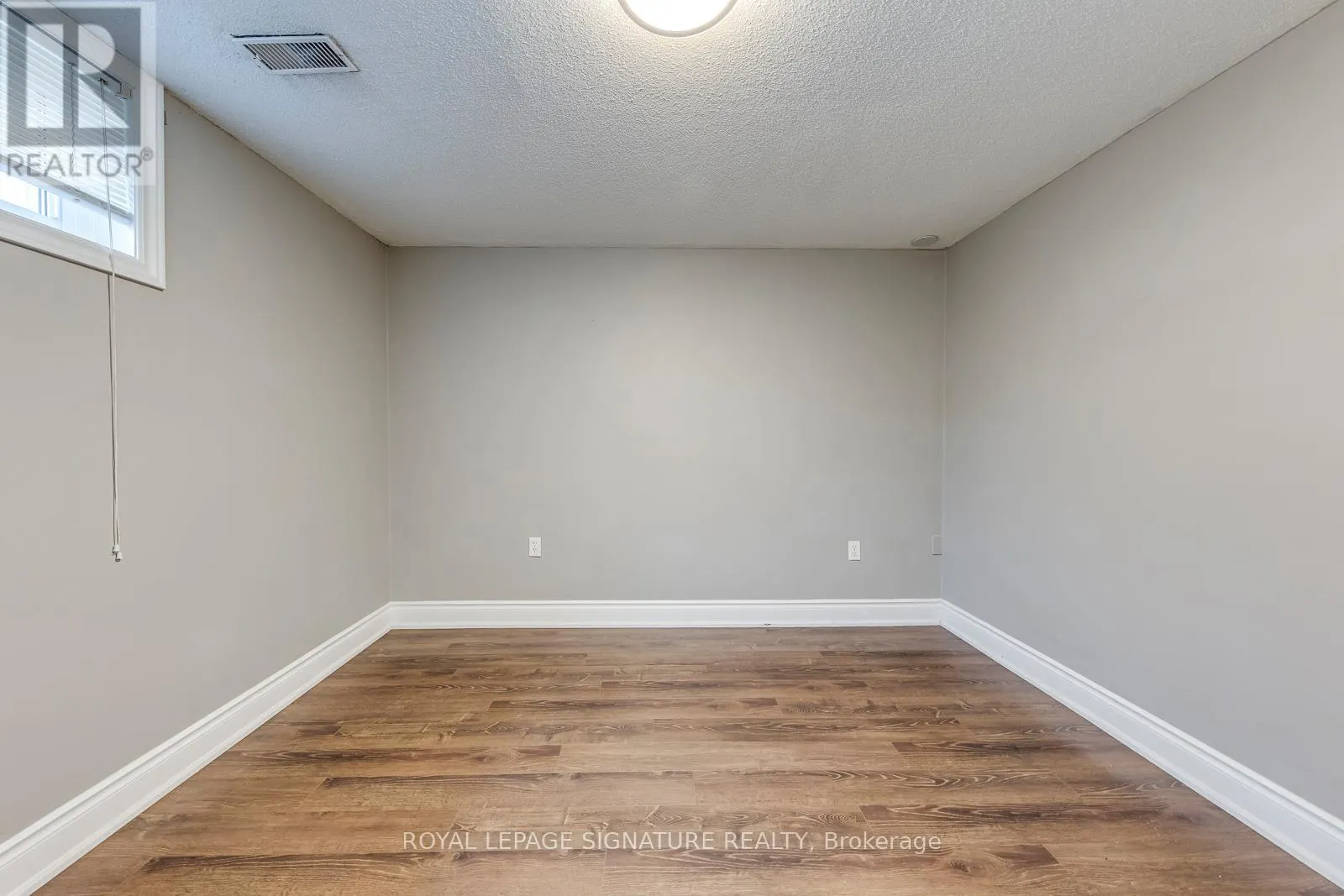 2446 POPLAR CRESCENT