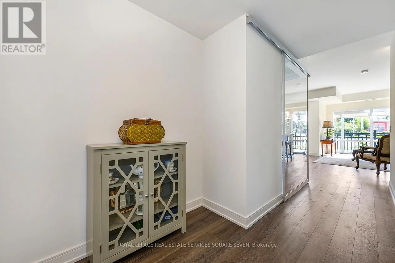 TH 105 - 8010 DERRY ROAD W