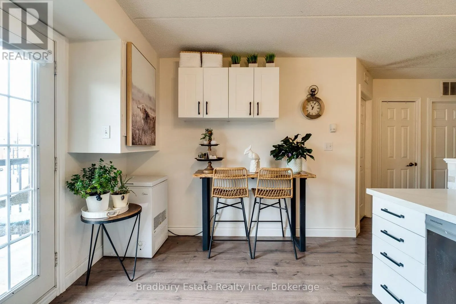 305 - 2045 APPLEBY LINE, #305