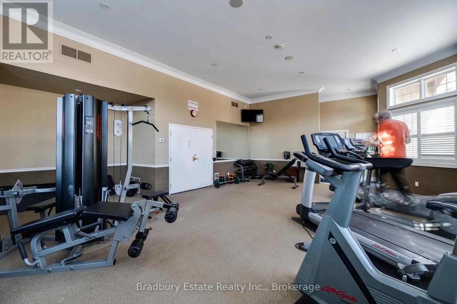 305 - 2045 APPLEBY LINE, #305