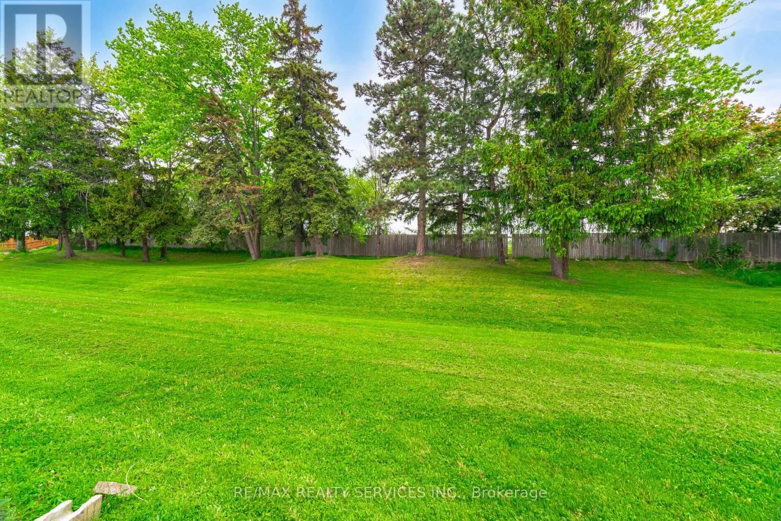 65 - 3525 BRANDON GATE DRIVE