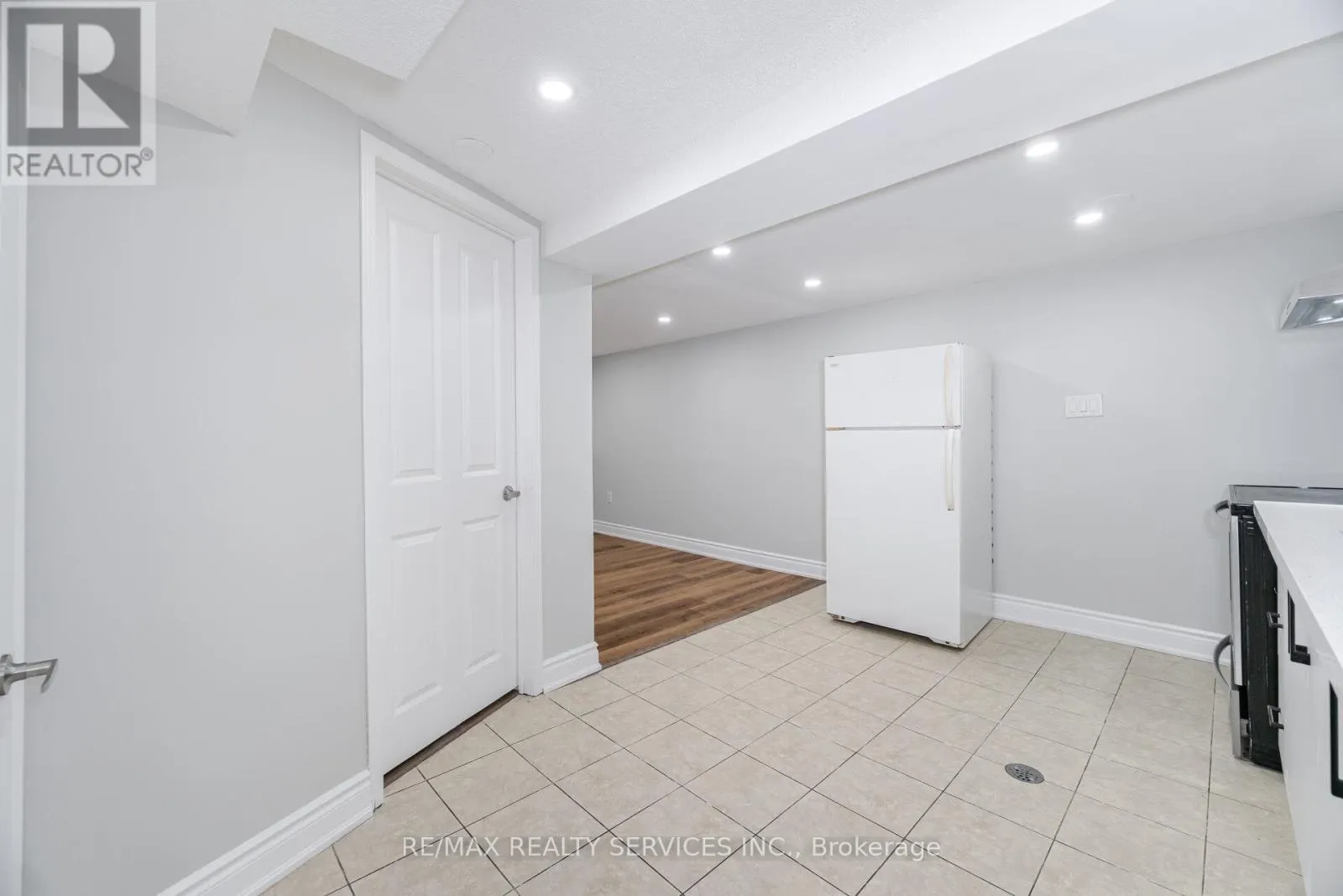 65 - 3525 BRANDON GATE DRIVE