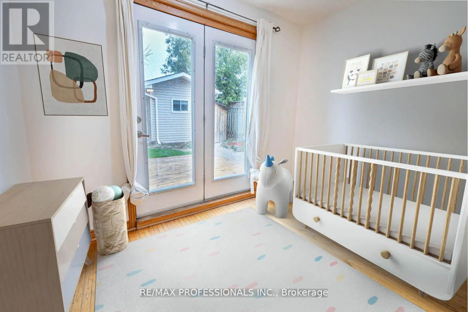 1784 SANDGATE CRESCENT