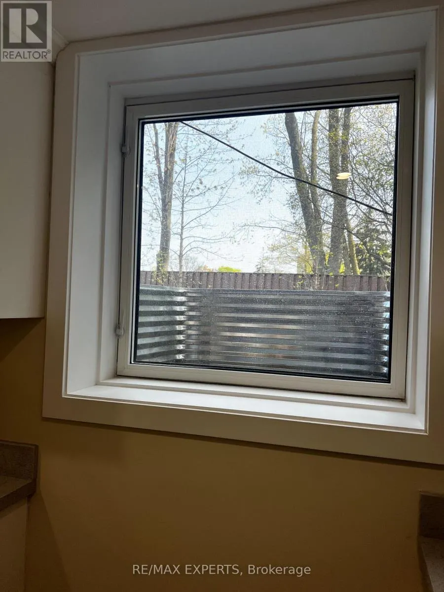 LOWER LEVEL - 3131 LENESTER DRIVE