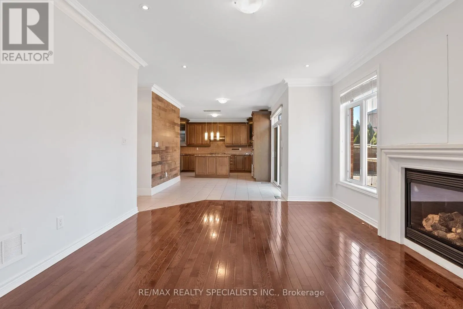 3265 PAUL HENDERSON DRIVE