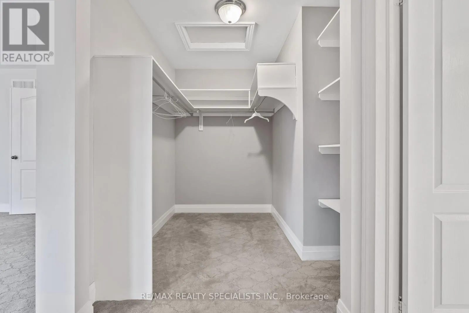 3265 PAUL HENDERSON DRIVE