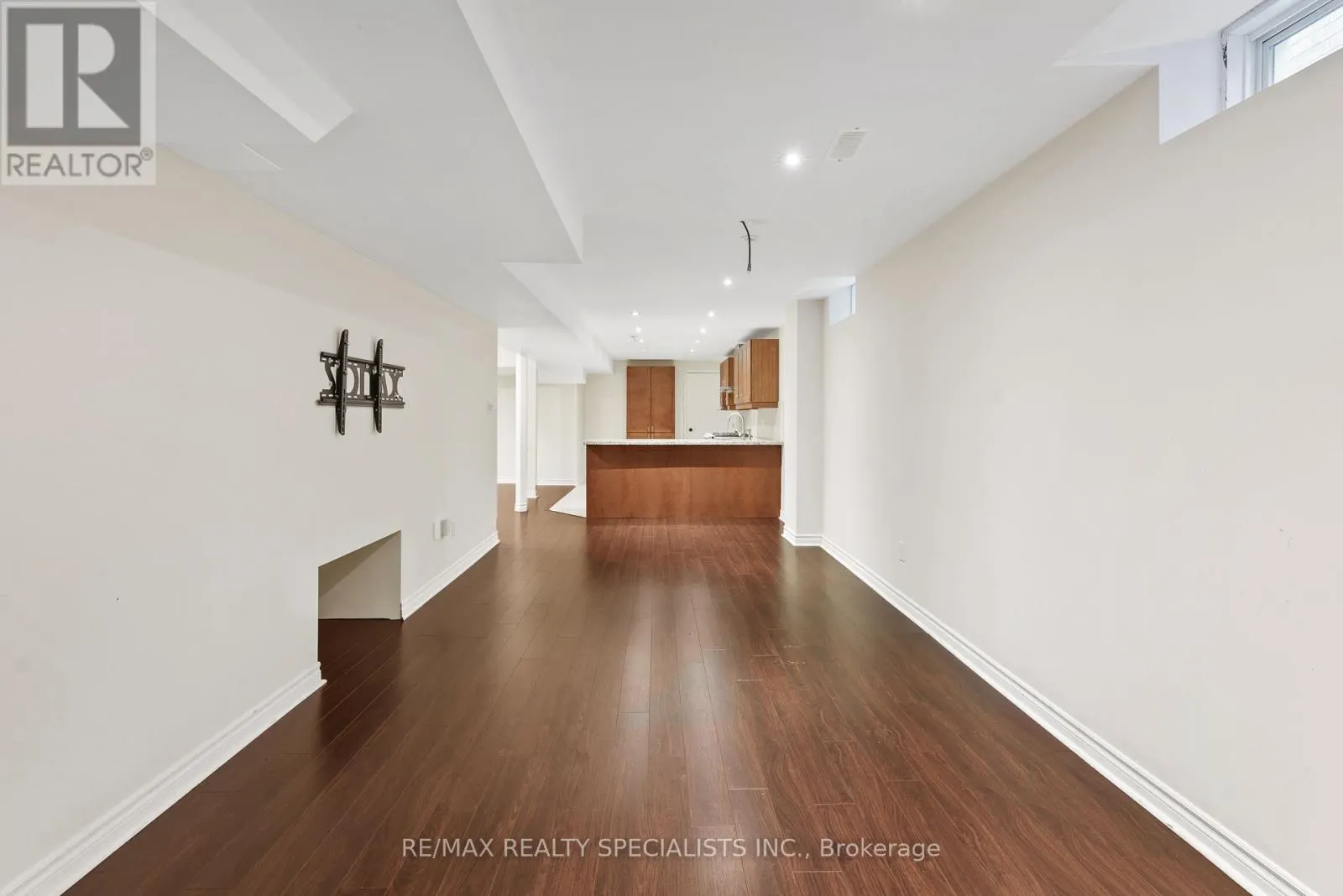 3265 PAUL HENDERSON DRIVE