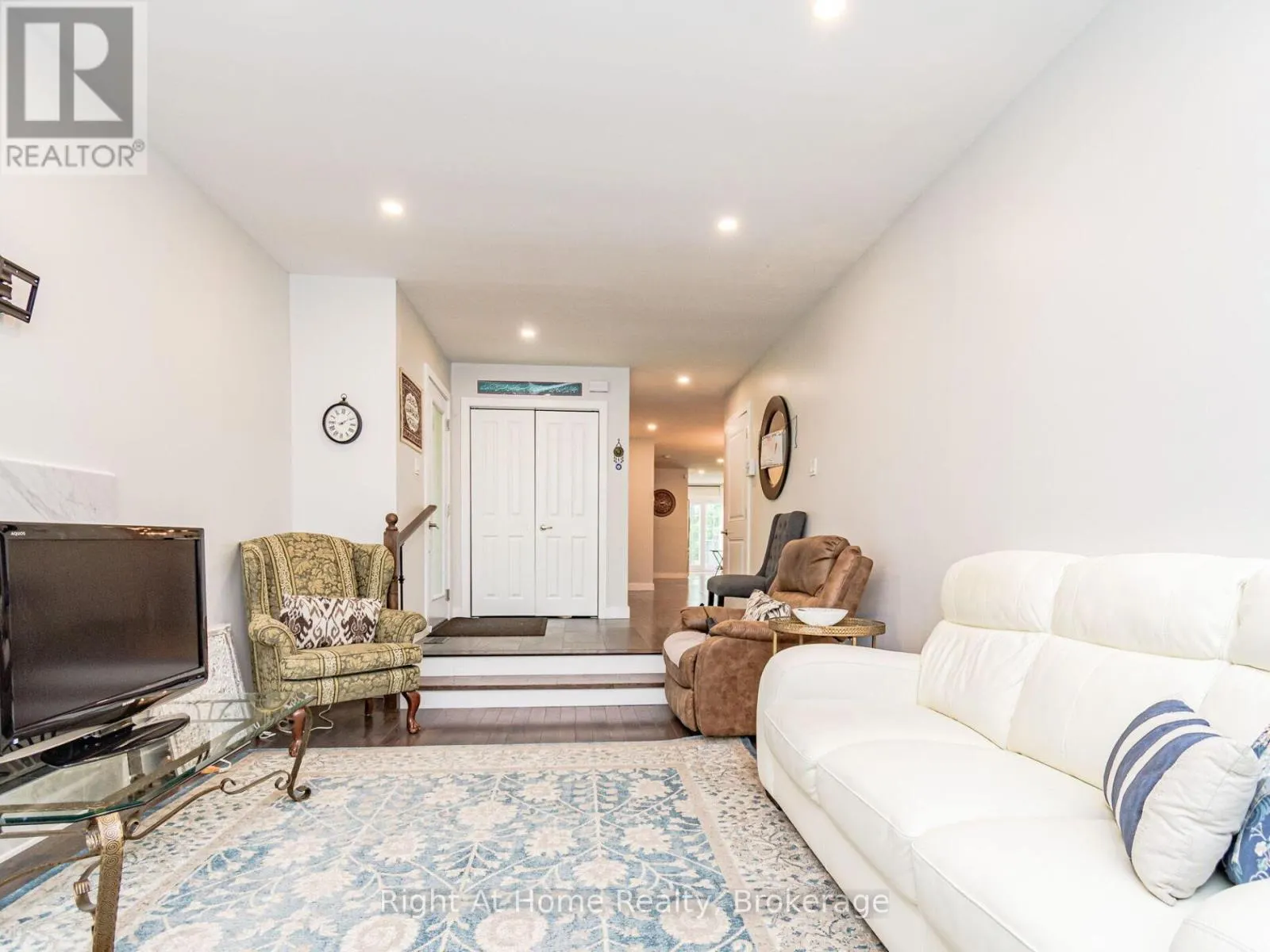 581 BEAVER COURT