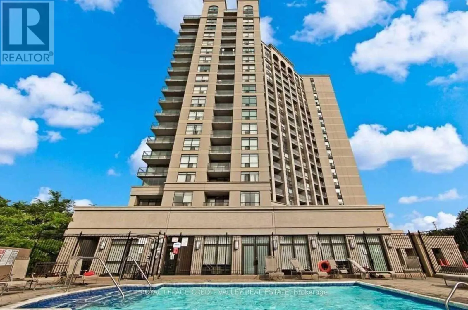 503 - 220 FORUM DRIVE