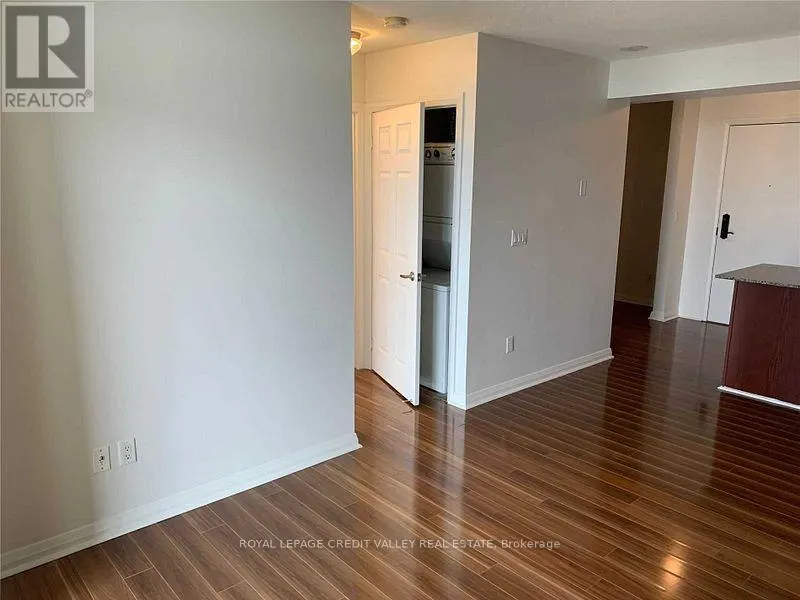 503 - 220 FORUM DRIVE